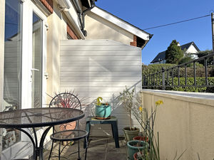 Photo 5- click for photo gallery